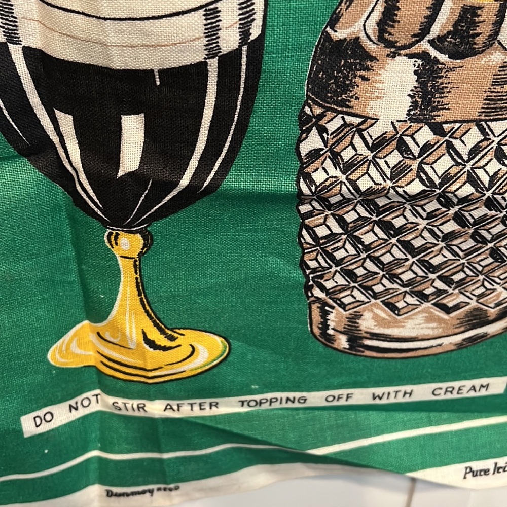 Vintage Irish Tea Towel by Dunmoy. - Picture 11 of 11